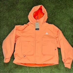 Nike ACG Women’s Sz L Storm-FIT Skull Peak Jacket Orange FV7327-833 NWT